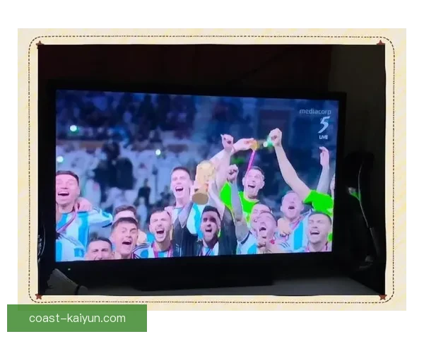 姆巴佩在与梅西的对决中展现出持续提升的竞技状态